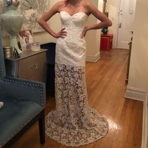 Statuesque Lace Wedding Dress